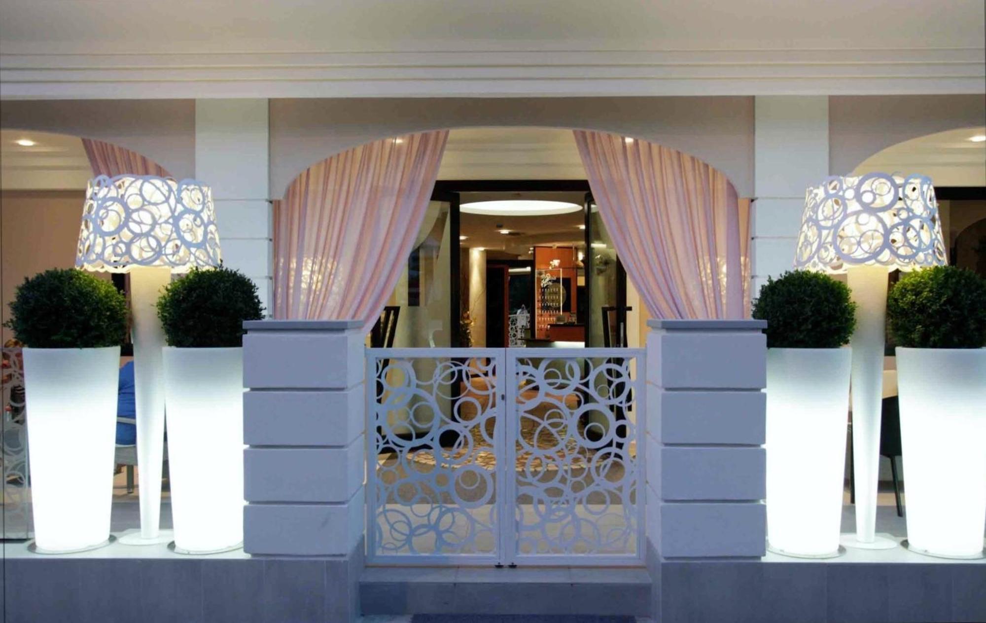 רימיני Hotel Villa Paola מראה חיצוני תמונה